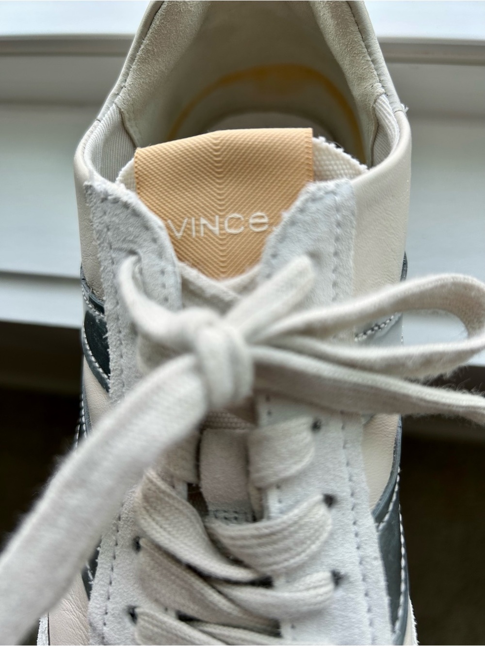 Vince SZ 7  Oasis Beige and Silver Striped Runners
